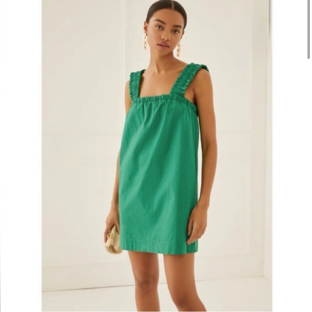 SOMETHING NAVY | NWT green dress | size large | has pockets! Adorable